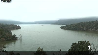 Els embassaments freguen el límit després de l'hivern més plujós en 30 anys