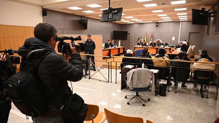 Telenorte - País Vasco - Arranca el juicio contra once hombres acusados de una agresión homófoba en Basauri