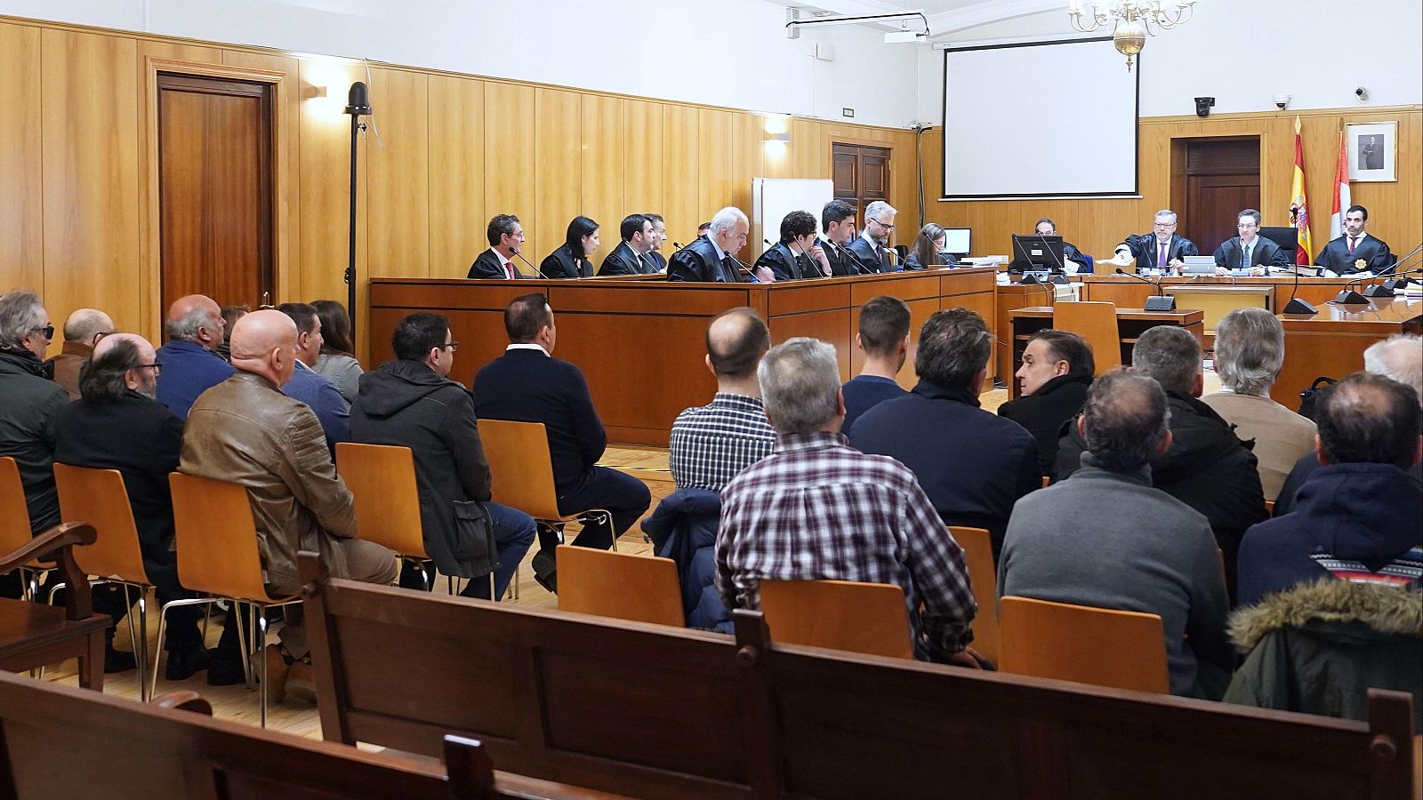 El policía instructor, primero en declarar en el Caso Funeraria - Noticias de Castilla y León | Ver