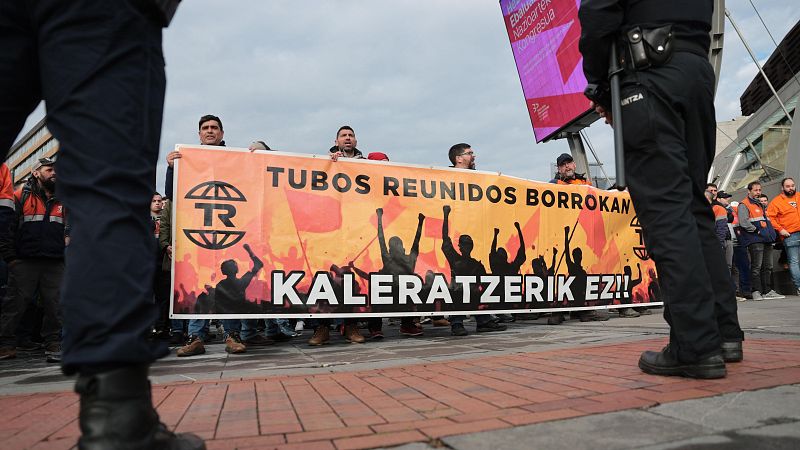 Tubos Reunidos: posturas enfrentadas en la negociación del ERE en el Palacio Euskalduna | RTVE Play - Ver ahora
