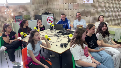 Así conectamos con Palomitas FM, del CEIP La paloma, en Azuqueca de Henares