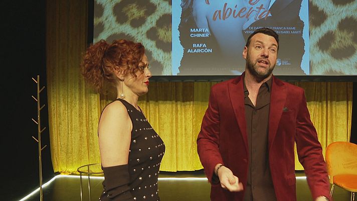 L'informatiu - Comunitat Valenciana - 'Parella oberta' apuja a l'escenari del Teatre Talia els malentesos en les relacions