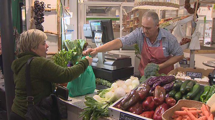 L'informatiu - Comunitat Valenciana - Els mercats municipals de les localitats afectades per la dana viuen un moment d'incertessa