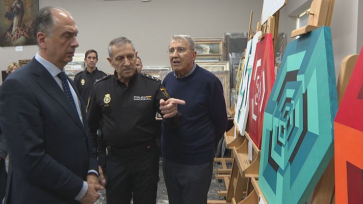 L'informatiu - Comunitat Valenciana - La Policia intervé 7 reproduccions no autoritzades d'obres dels artistes Yturralde i Chillida