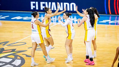 Espa�a arrolla a Nueva Zelanda en su estreno en el PreMundial