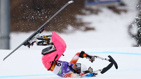 Audrey Pascual se cae en la primera manga y se despide de las medallas en el eslalon gigante