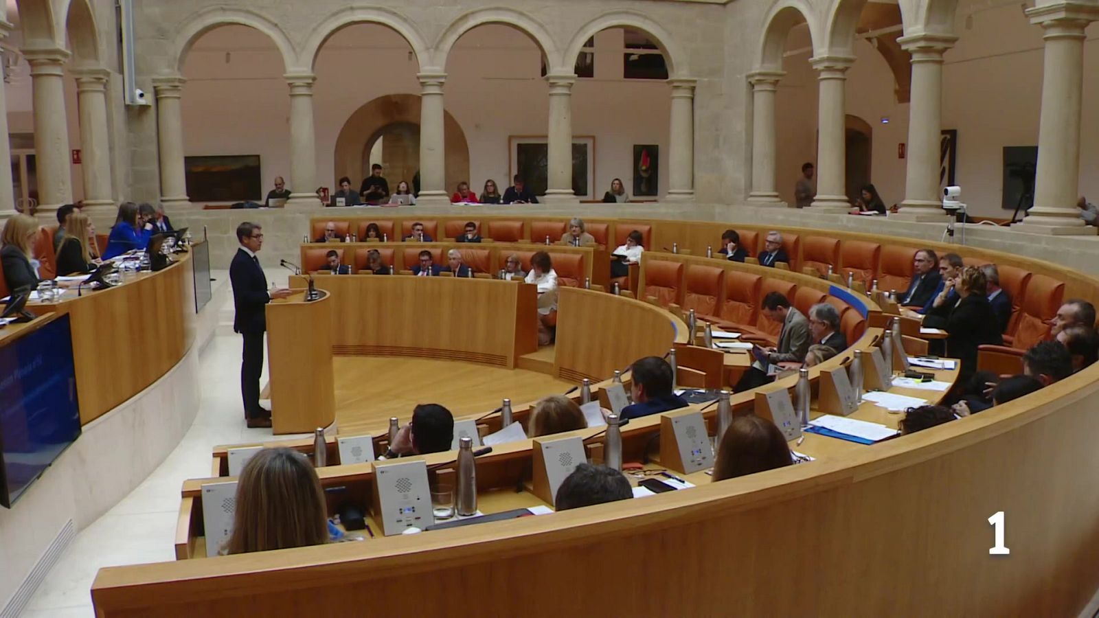 La guerra de Irán ha estado presente en el Parlamento de La Rioja - Informativo Telerioja | Ver