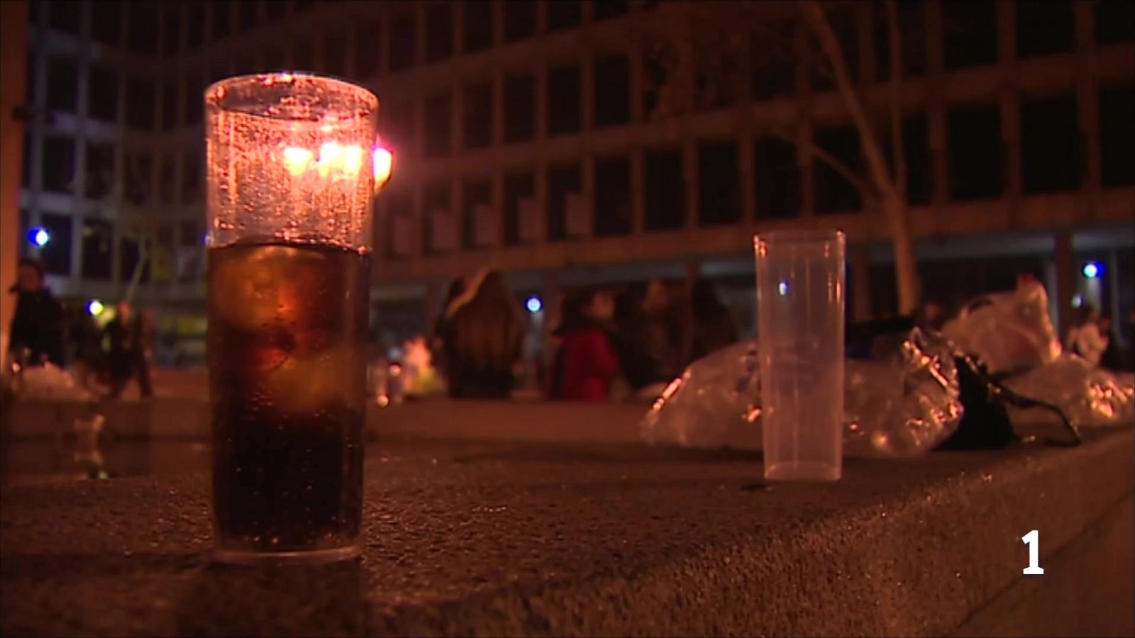 L'alcohol i l'ús compulsiu d’internet, principals addiccions entre joves