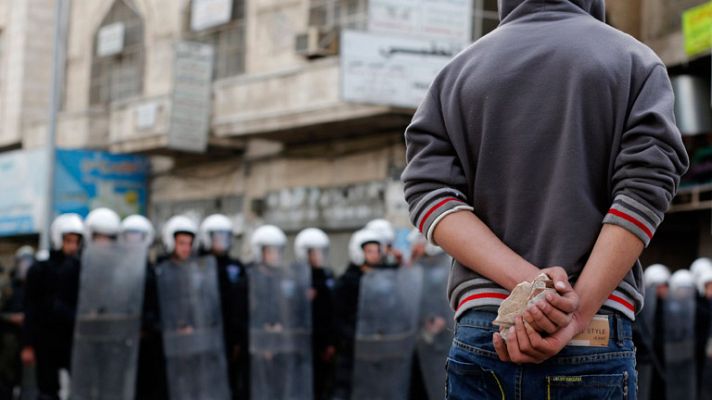 Telediario 1 - Choques entre fuerzas israelíes y manifestantes palestinos en Cisjordania y Jerusalén Este