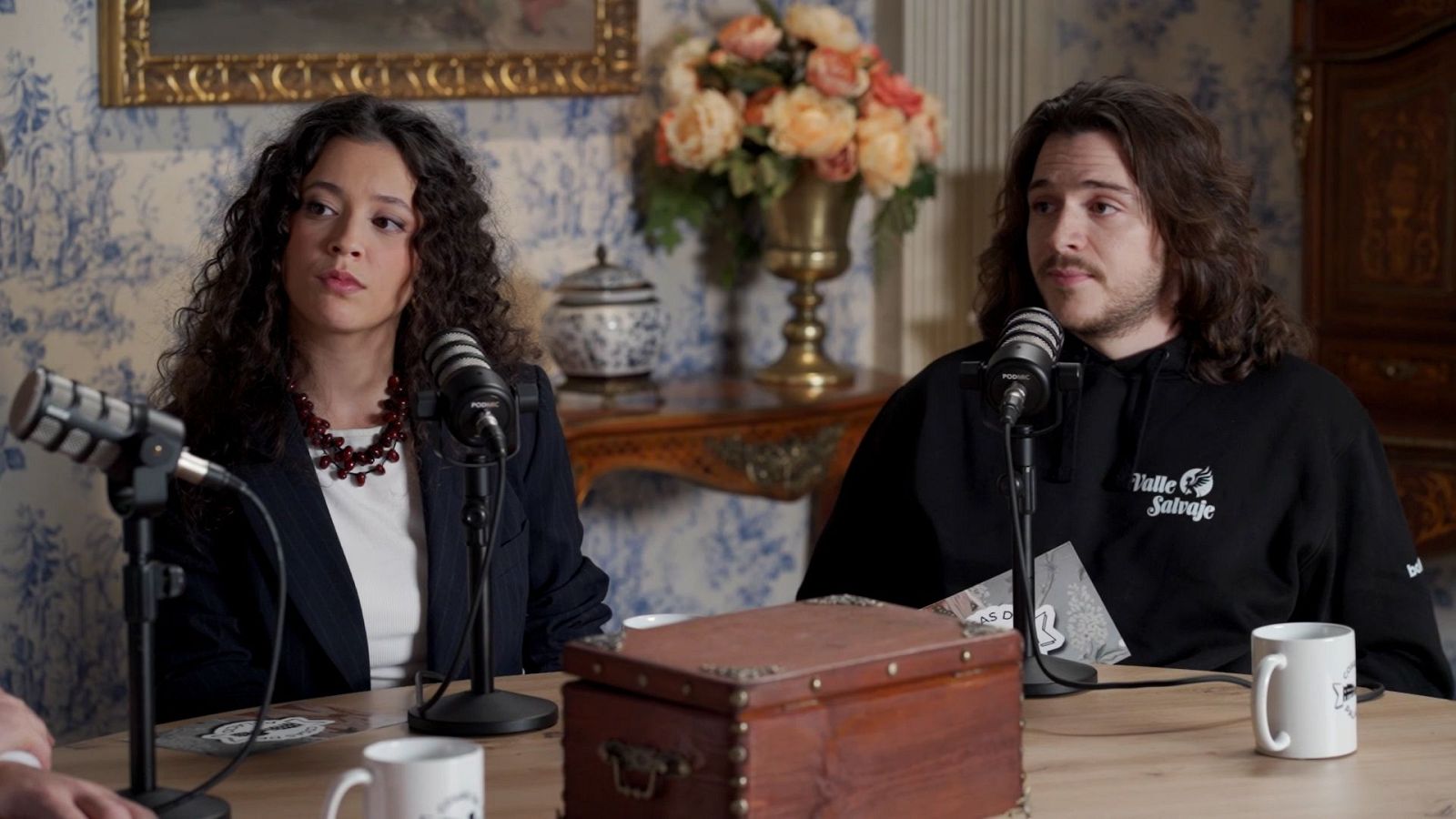 Cosas de palacio - ¿Cómo se siente llegar nuevo a una serie? - Cosas de palacio | Ver