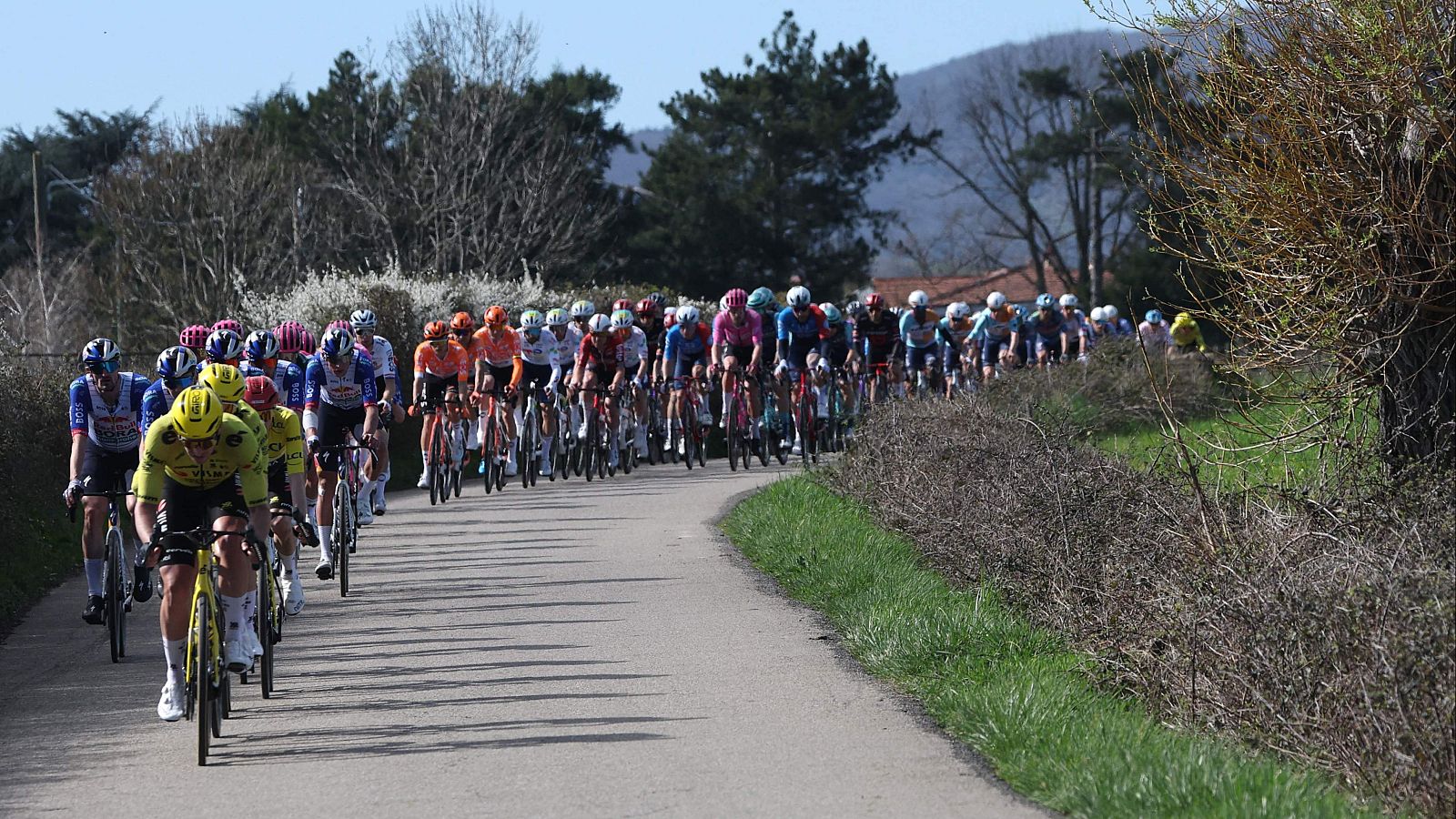 Ciclismo - París-Niza. 5ª etapa: Cormoranche Sur Saone - Colombier Le Vieux  - Ciclismo | Ver