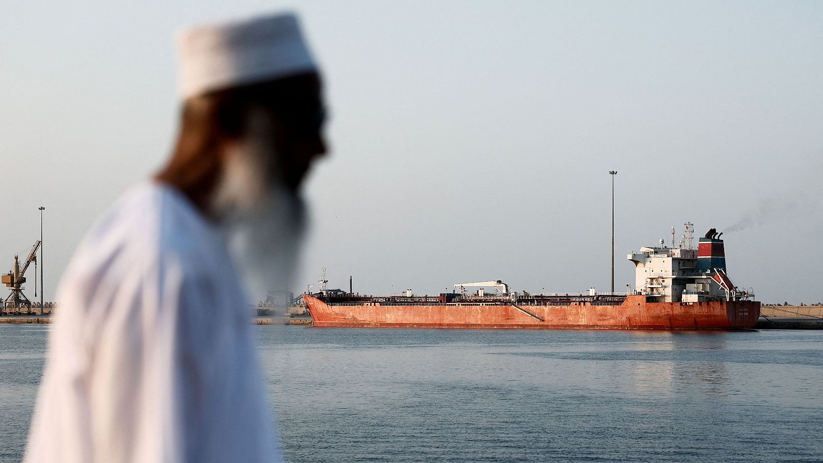 Omán, un país clave entre Irán y Estados Unidos - Telediario 2 | Ver