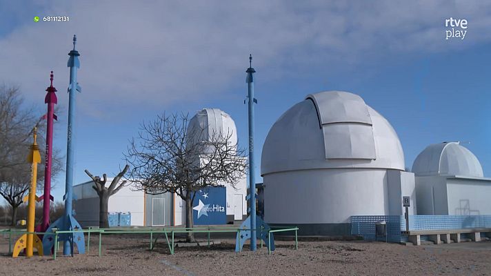 Aquí la Tierra - ¿Qué estudian los astrónomos durante el eclipse total?