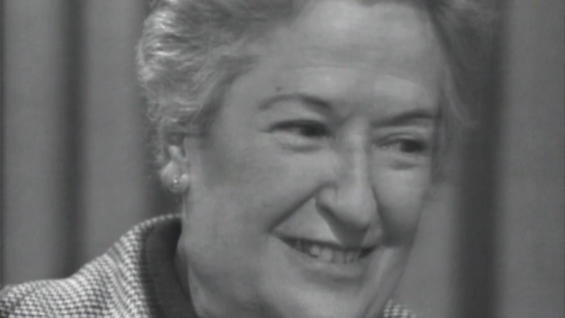 A fondo - Carmen Conde - A fondo | Ver