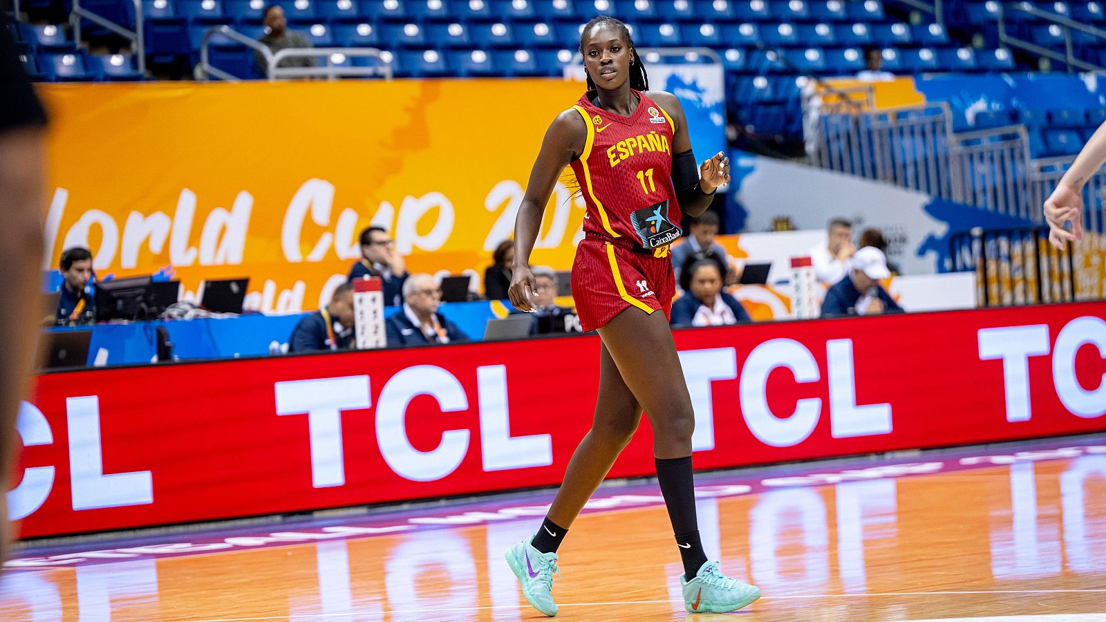 Awa Fam: "Tenemos que seguir con la misma mentalidad" - Baloncesto en RTVE | Ver