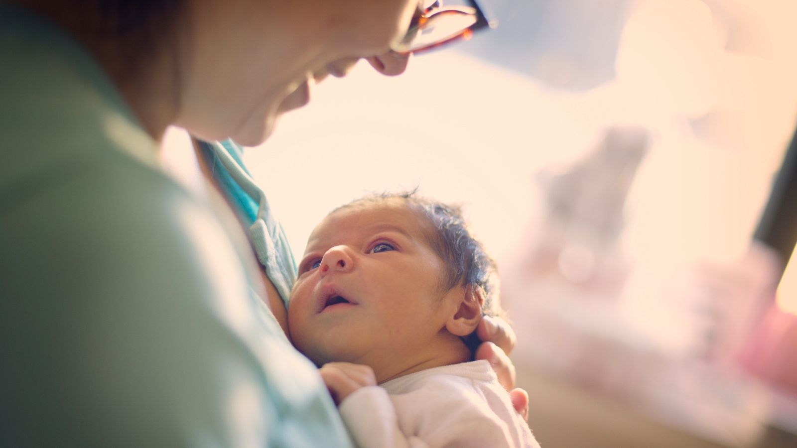 SATSE denuncia falta de matronas en el Hospital Universitario de Canarias - Telecanarias | Ver