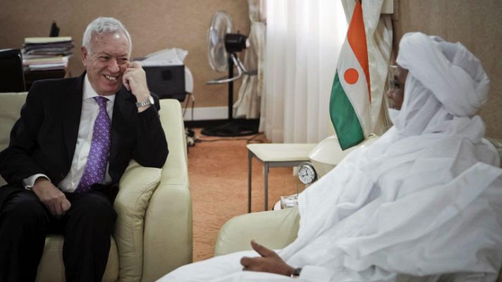 Telediario 1 - Margallo dice que la misión en Mali va a costar más de lo previsto