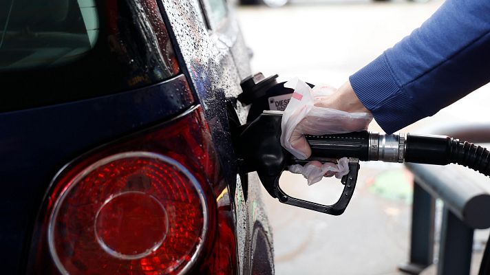 Telediario 2 - La especulación con el precio del petróleo lo encarece antes de tiempo