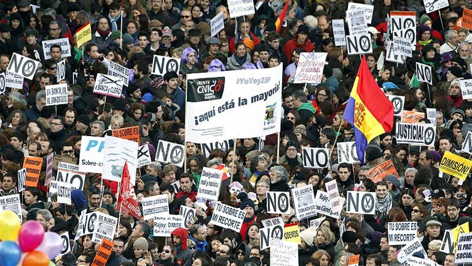 Miles de personas protestas contra los recortes y la corrupción