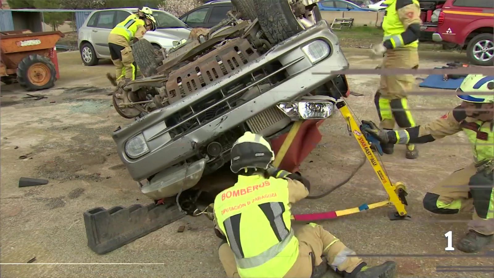 Los bomberos de la DPZ cumplen 50 años - Noticias Aragón | Ver