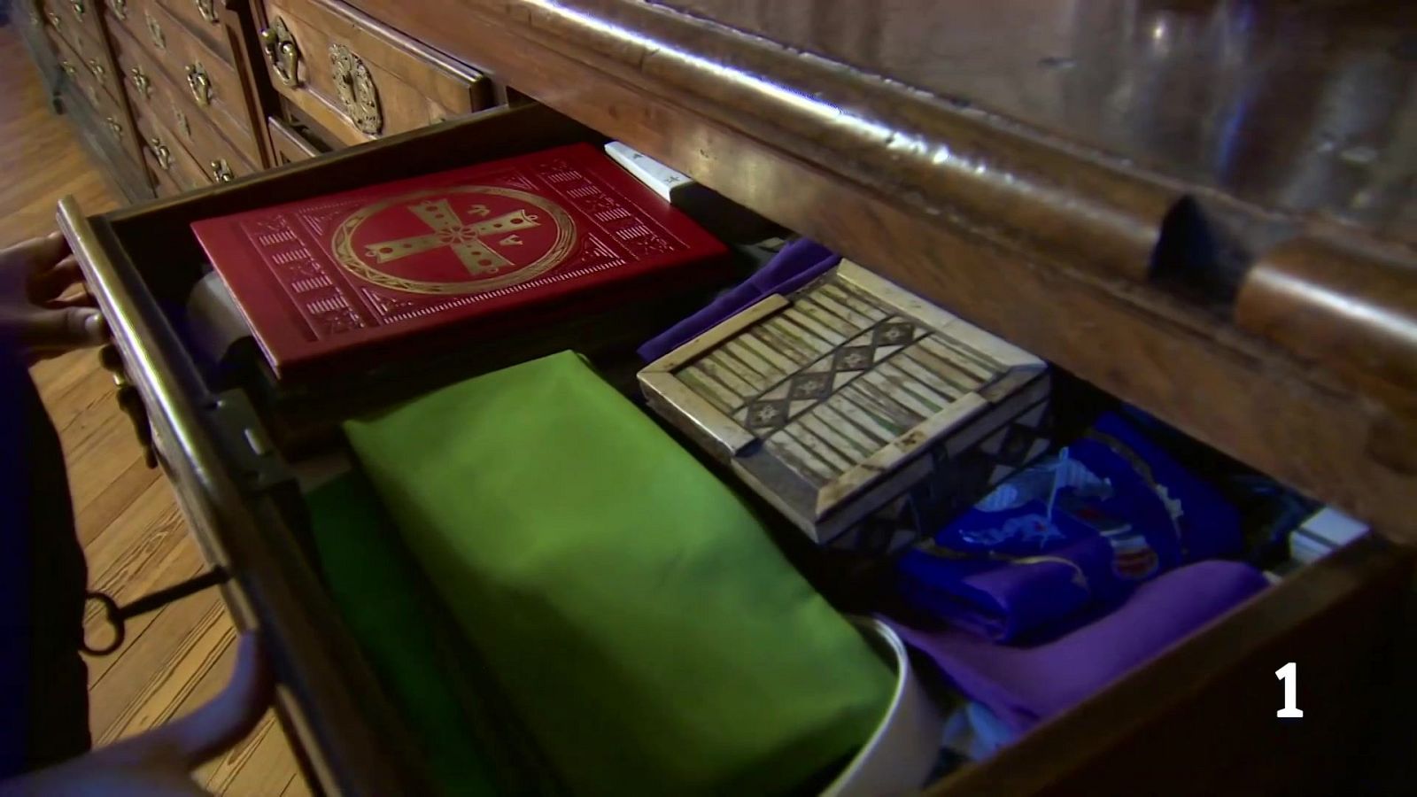 Descubierto un ajedrez del siglo XV en la basílica de El Pilar - Noticias Aragón | Ver