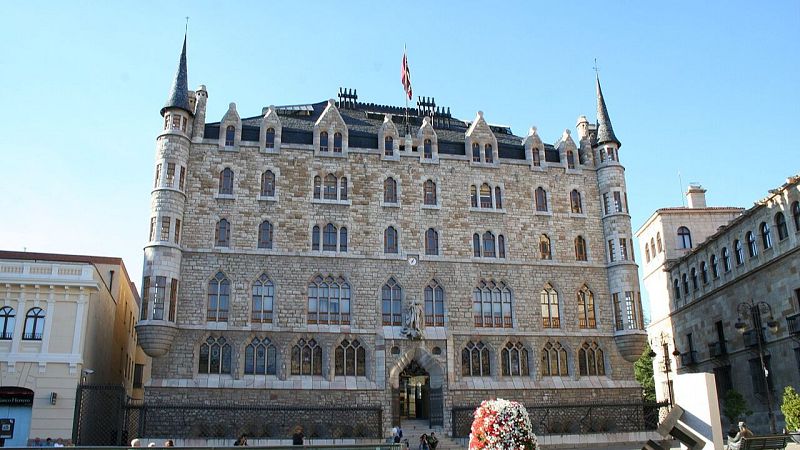 Casa Botines. Cien años sin Gaudí | Ver