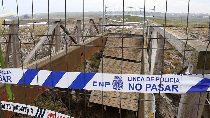 Telediario 1 - Los materiales de la pasarela de El Bocal estaban muy deteriorados