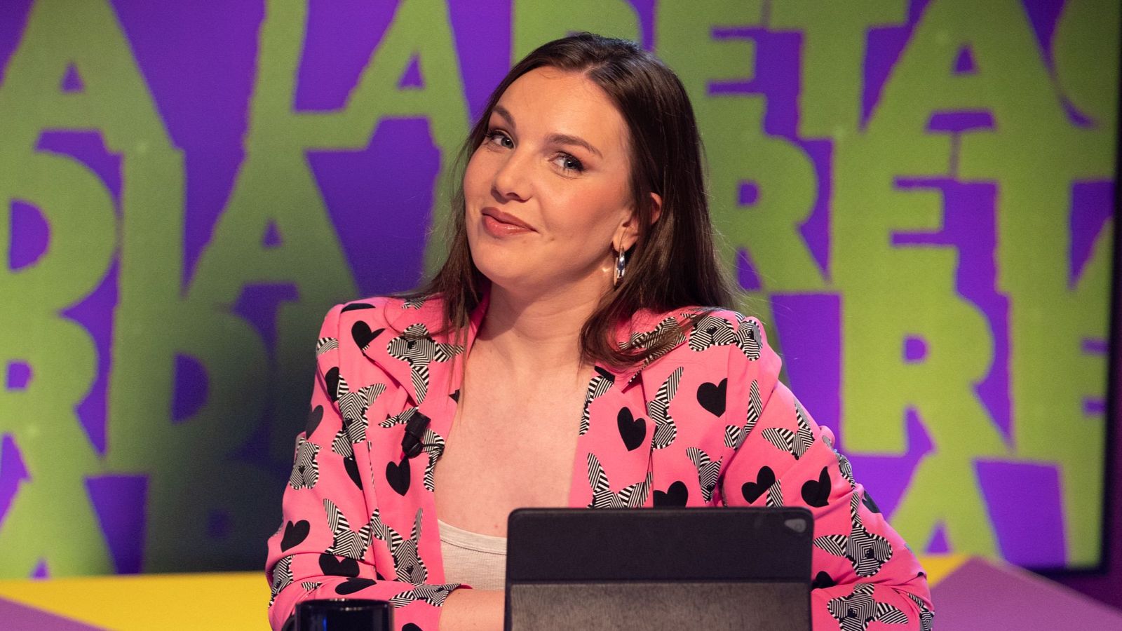 La Retaguardia – Inés pregunta por qué cuesta tanto pedir perdón - La retaguardia | Ver