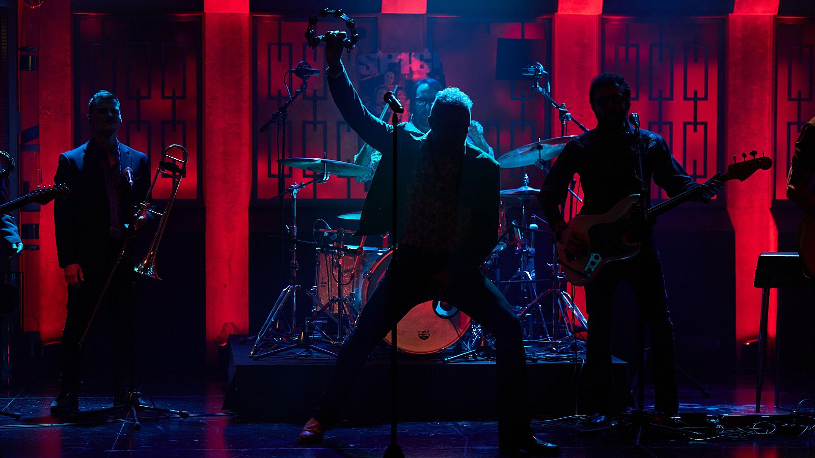 La Revuelta | M-Clan - "Carolina" - La Revuelta | Ver