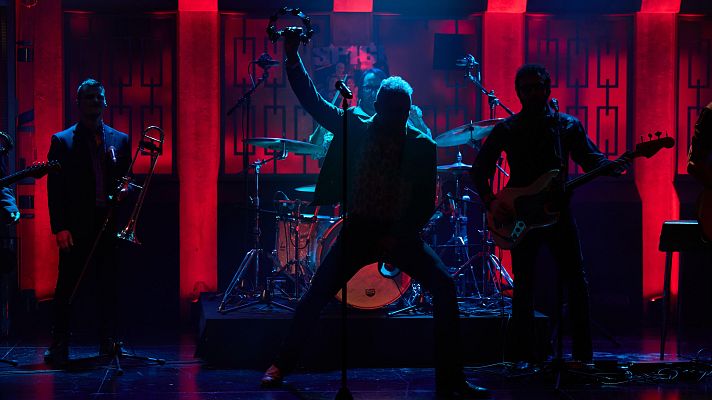 La Revuelta - M-Clan - "Carolina"