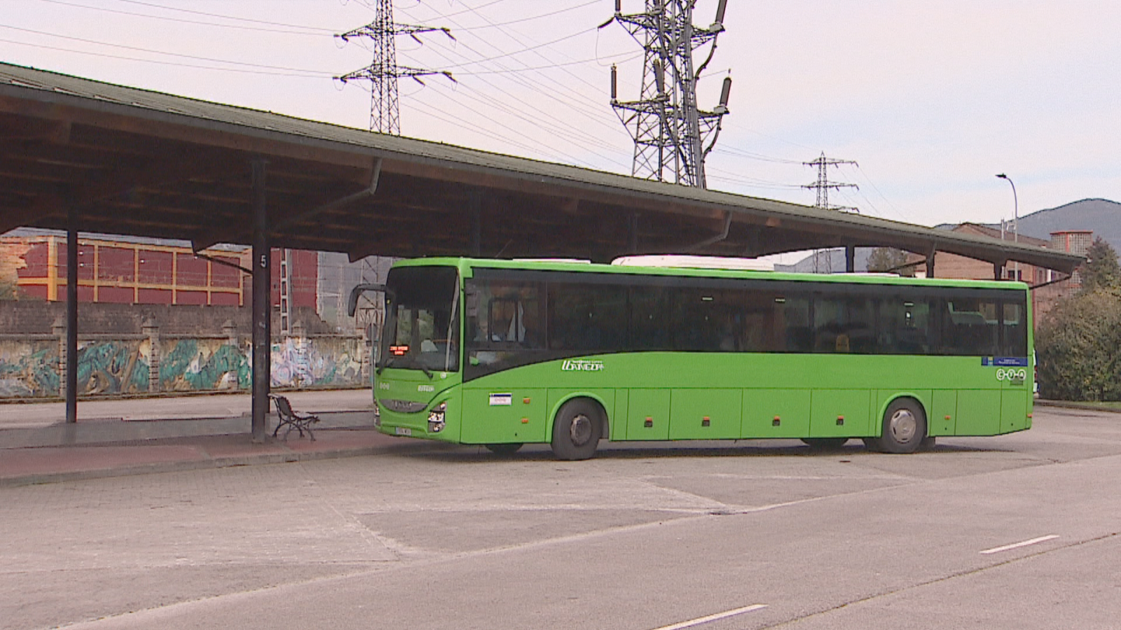 Los conductores de los autobuses nocturnos de Asturias piden medidas de seguridad - Panorama Regional | Ver