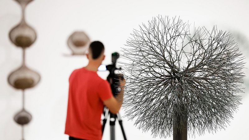 El museo Guggenheim de Bilbao acoge una retrospectiva de Ruth Asawa | RTVE Play