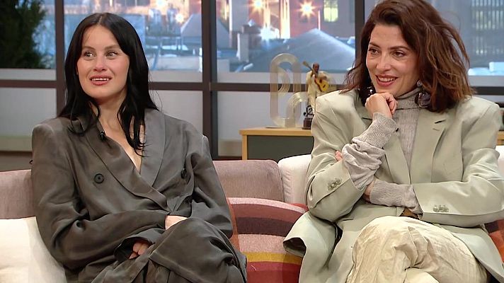 Sukha - Bárbara Lennie y Milena Smit: "Pedro Almodóvar dice que en esta película todo es verdad y todo es ficción"