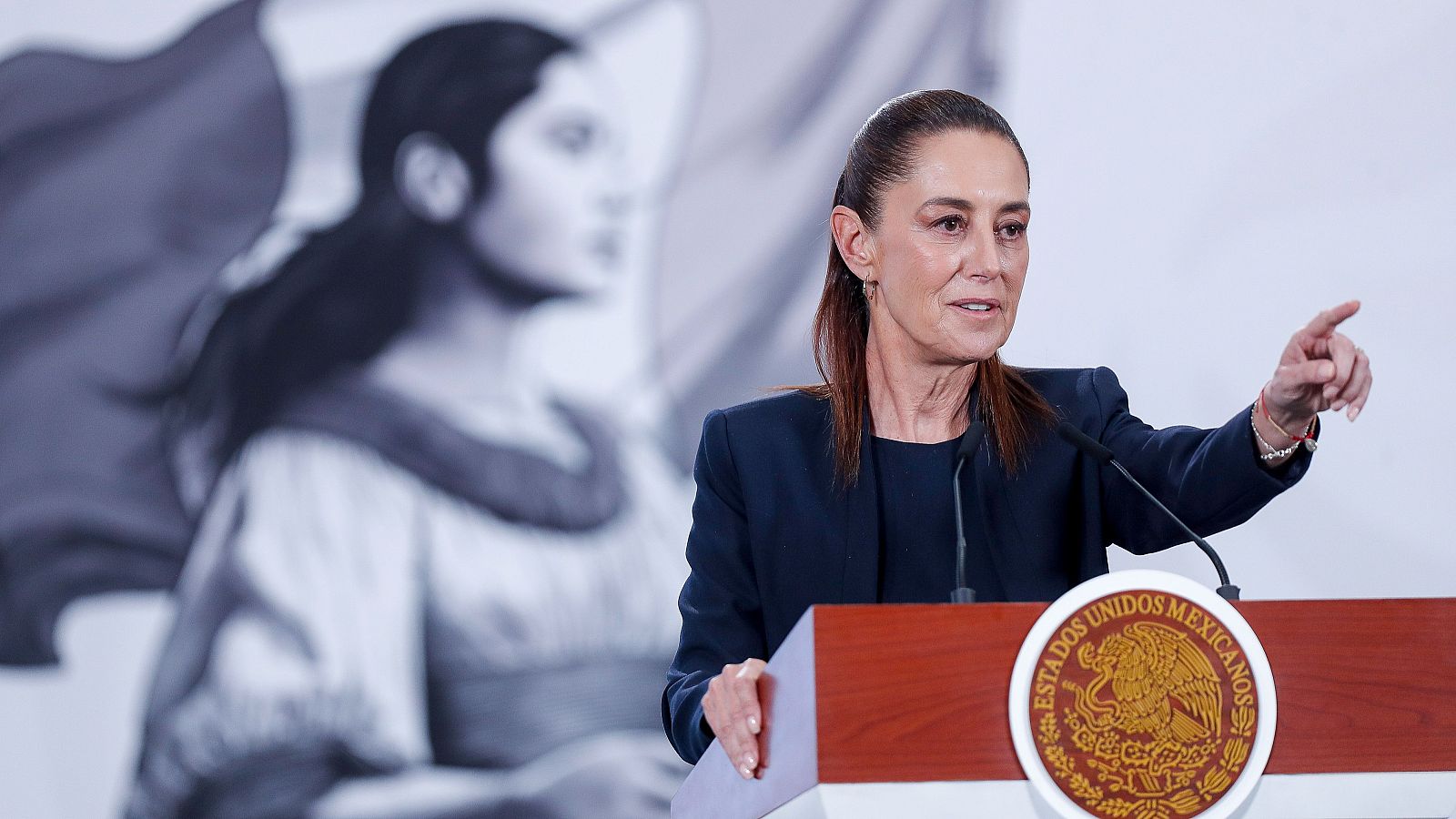 Sheinbaum invita al rey Felipe VI a asistir al mundial de fútbol en México en un gesto de acercamiento