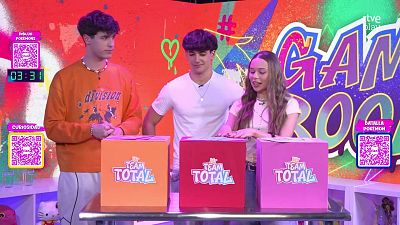 Team Total - ¡HUGO y AINA se convierten en entrenadores Pokémon y RICARD llega con sus bromas! - Team Total | Ver