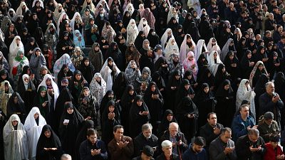 Seguidores del régimen iraní celebran el fin del Ramadán