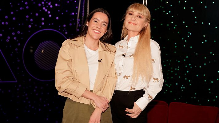 Atención obras - Valeria Castro