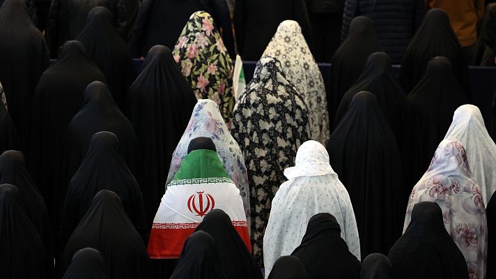 Telediario Fin de Semana - Seguidores del régimen iraní celebran el fin del Ramadán