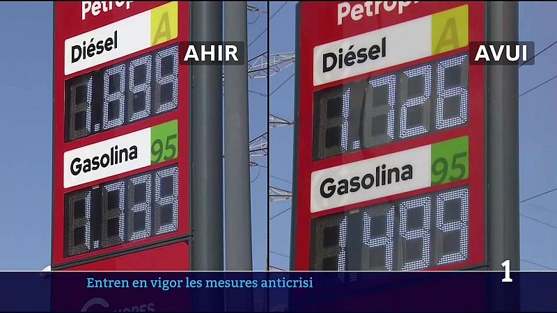 Baixa l'IVA dels carburants i alleuja el preu del combustible