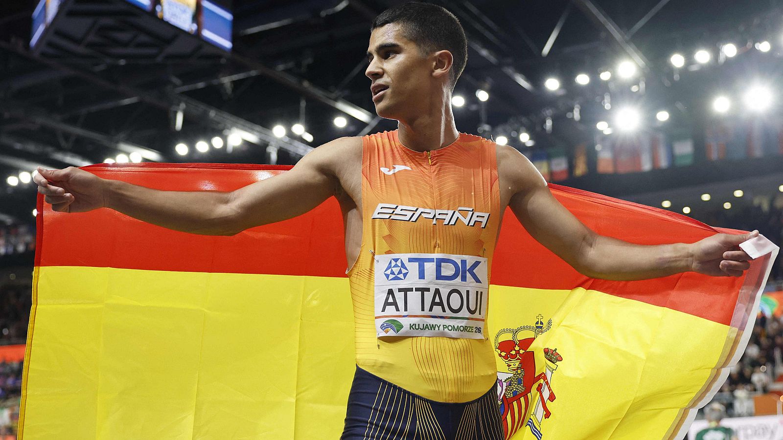 Mohamed Attaoui, bronce mundial de 800 en pista cubierta - Atletismo | Ver