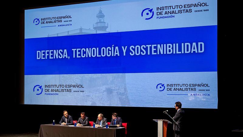 El Instituto Español de Analistas presenta en Melilla un informe sobre el sector de defensa | EFE | Ver