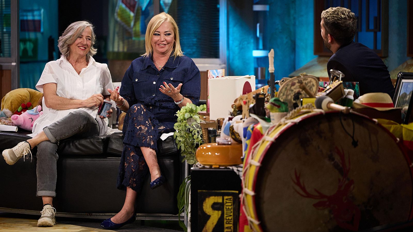 Eva Argui�ano y Bel�n Esteban