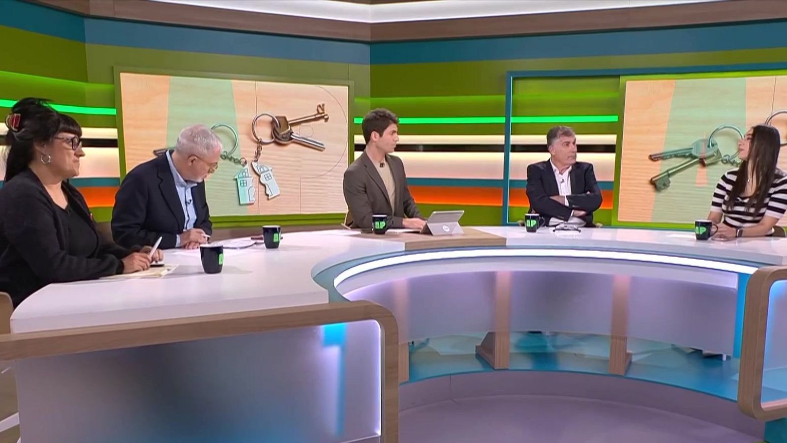 Economia domèstica, guerra i Rufián - L'Altaveu al pati - L'altaveu al pati | Veure