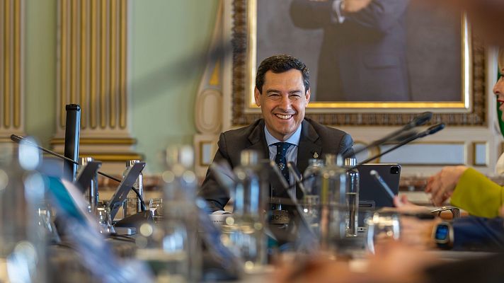 Telediario 1 - Moreno Bonilla aspira a reeditar la mayoría absoluta en Andalucía frente al PSOE de María Jesús Montero