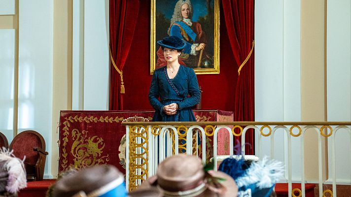 Adriano salva la presentaci�n de Martina en 'La Promesa'