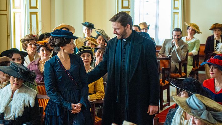 La promesa - La Promesa: El servicio apoya la presentación de Martina