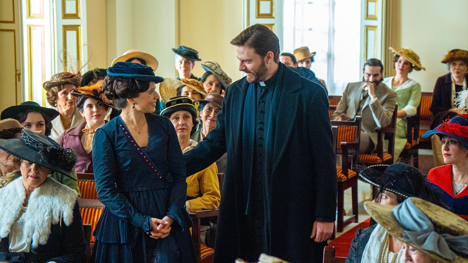 La Promesa: El servicio apoya la presentación de Martina - La promesa | Ver