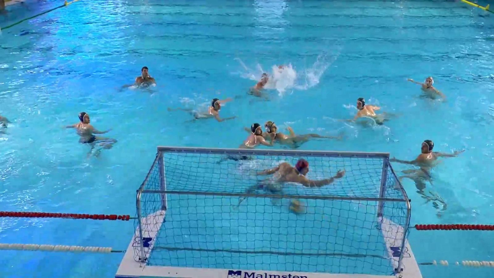 Waterpolo - Liga Europea Masculina. 1/4 Final 2º Partido: CN At. Barceloneta - VK Novi Beograd Tehnomanija  - Waterpolo | Ver