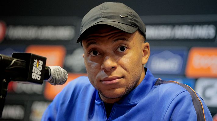 Los Deportes de La1 - Declaraciones de Mbappé: desmiente un error en identificar su rodilla lesionada
