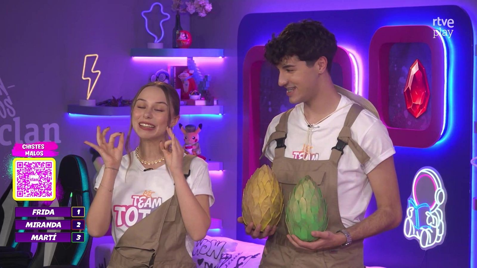 Team Total Curiosity - Aina LEVITA en la Total House!  - Team Total | Ver